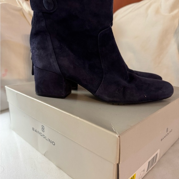 Bandolino Shoes - BANDOLINO FAUNA BOOTS. 8.5 Navy Suede